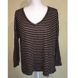 Zara Trafaluc Long Sleeve Bat Wing V Neck Small